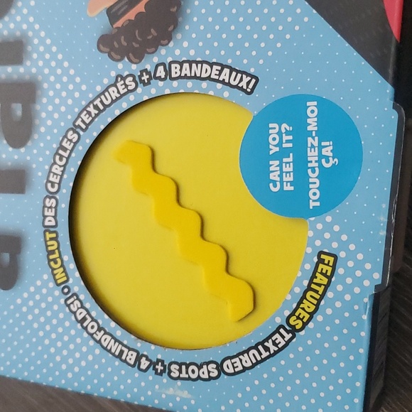 Blindfolded Twister - Hasbro Game - Kids - Home Brand New in Box Ages 8+ - Picture 3 of 8